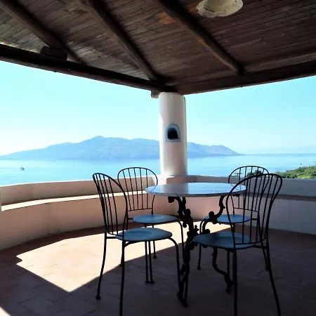 Case Al Mare - Terrazzi Panoramici E Ampio Giardino Santa Marina Salina Exterior photo