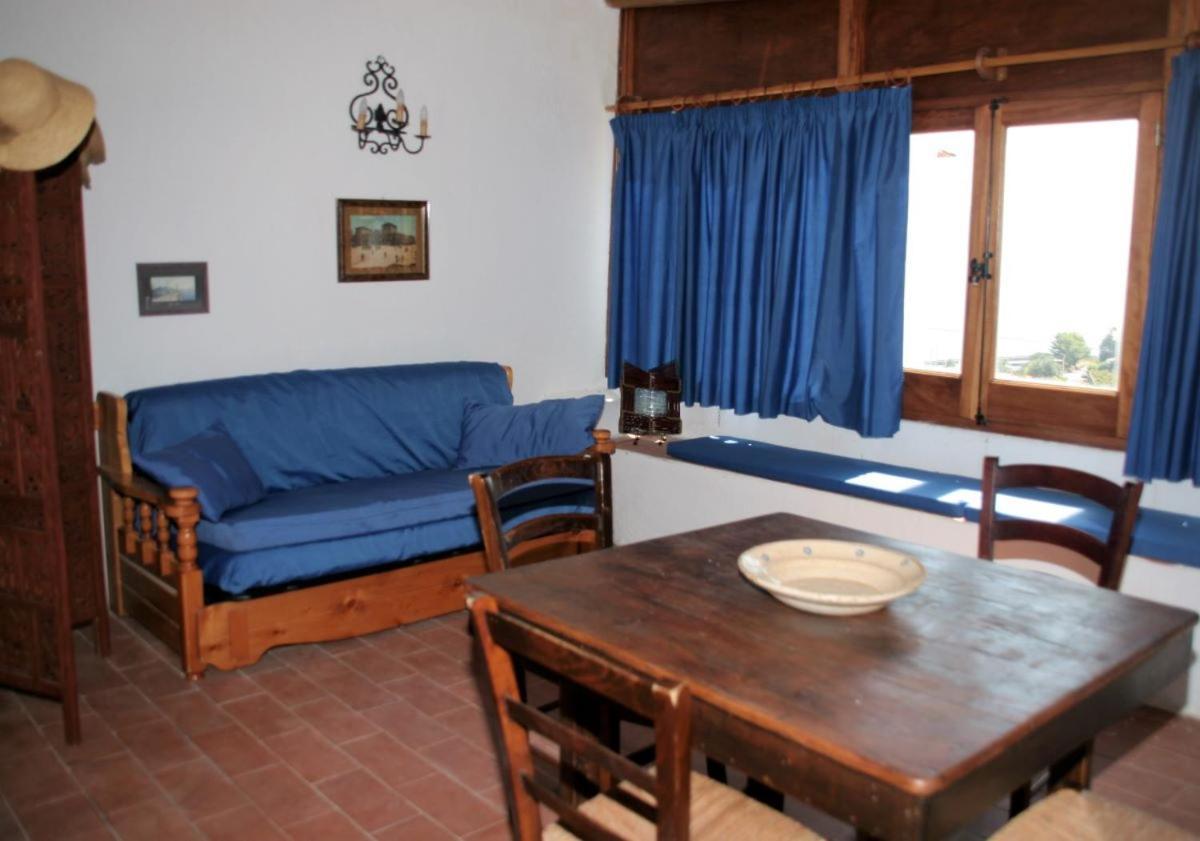 Mare - Terrazzi Panoramici E Ampio Giardino Santa Marina Salina